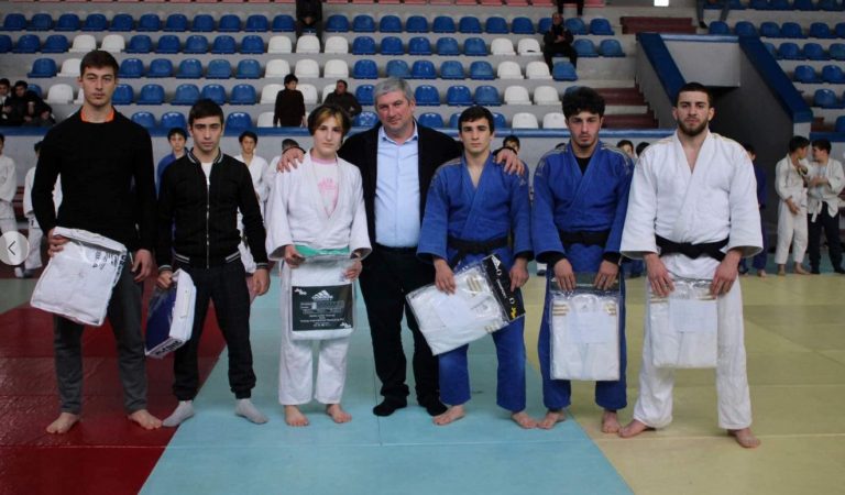 ახმეტა დაჯილდოვება