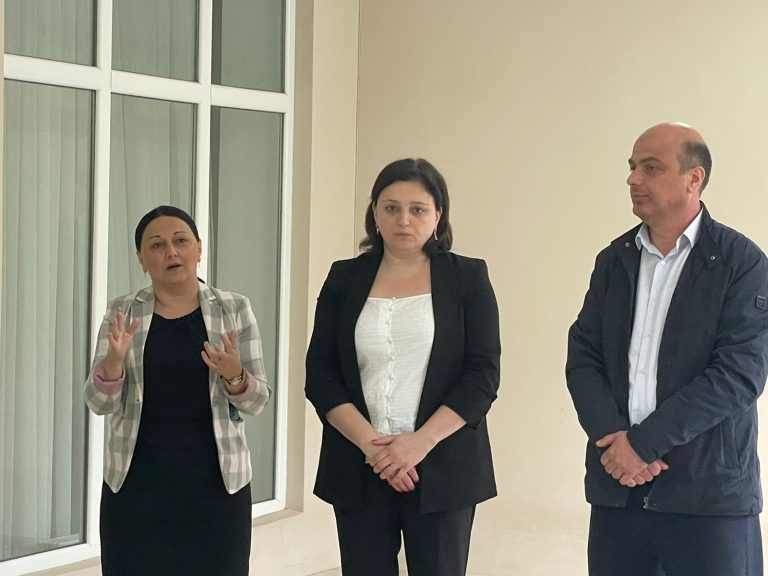 მინისტრი