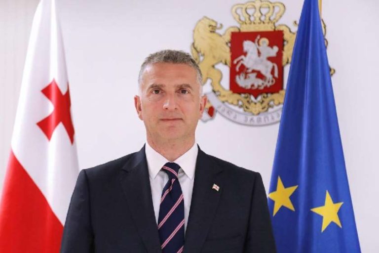 რევაზ ჯაველიძე