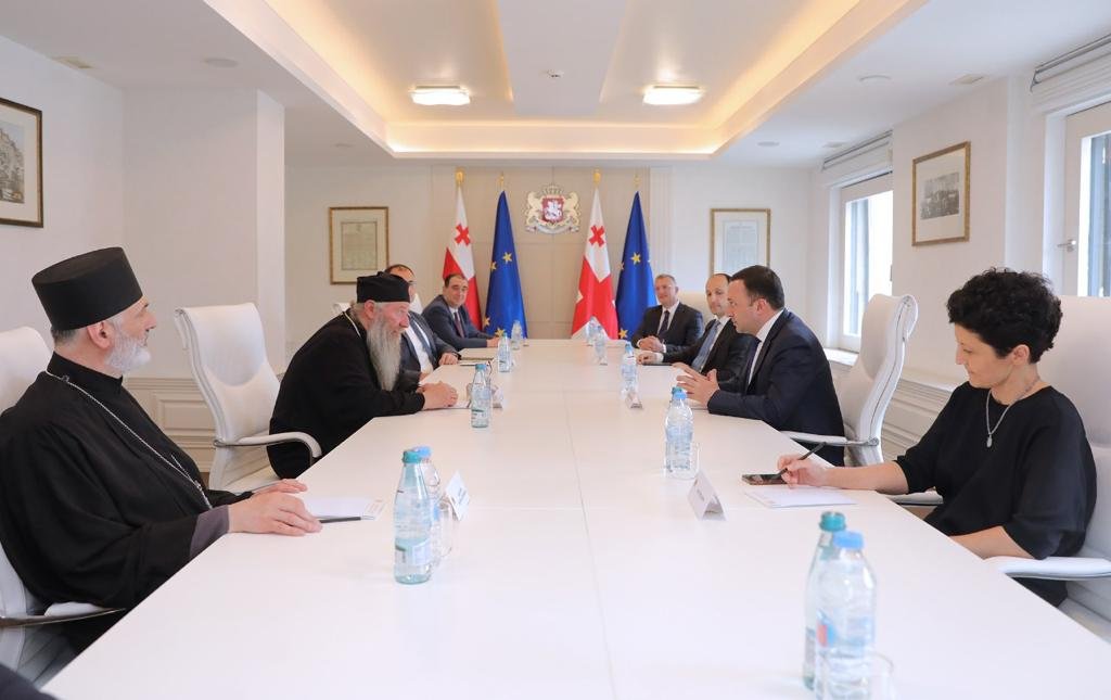 285863982_388369739990712_4906921479391059434_n