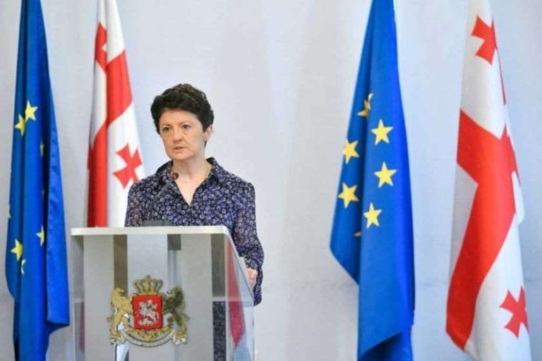 თეა წულუკიანი