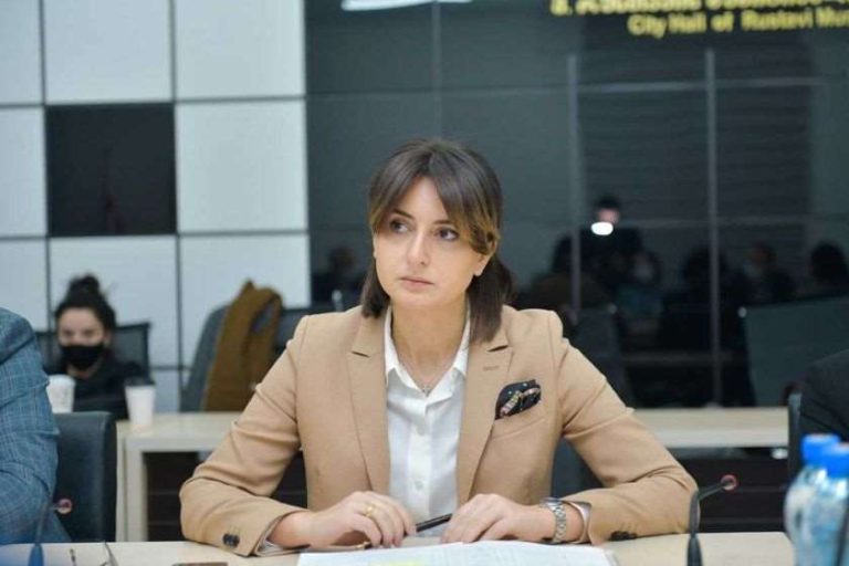 ნინო ლაცაბიძე