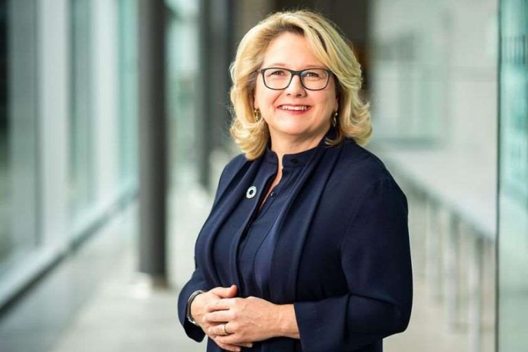 სვენია შულცე