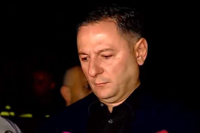 ვახტანგ გომელაურ