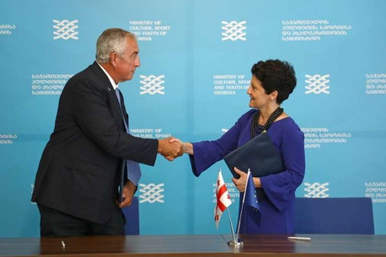 ლუკ ტარდიფი და თეა წულუკიანი