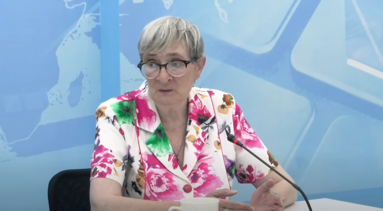 ნანა დევდარიანი