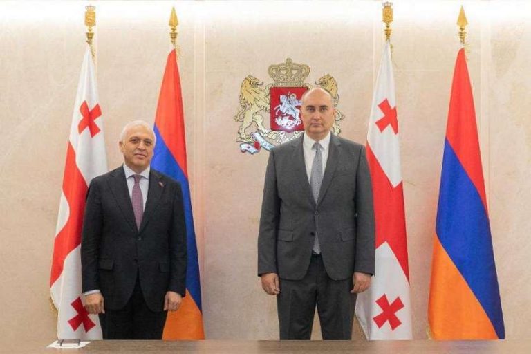 აშოტ სმბატიანი და ჯუანშერ ბურჭულაძე