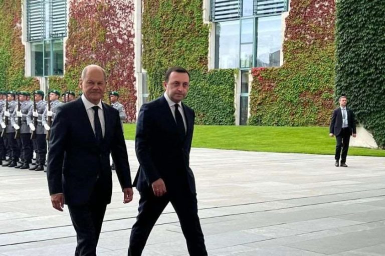 პრემიერი შოლცი