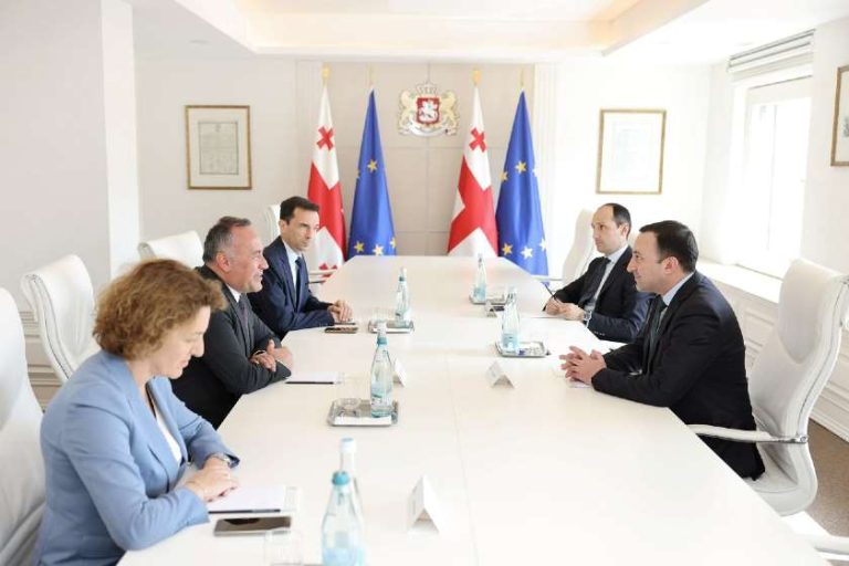 პრემიერ-მინისტრი