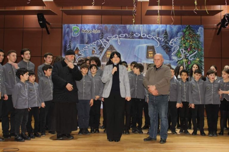 321545893_900132694321379_2041220383696738415_n