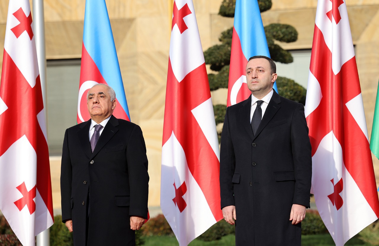 72EF27F8-338C-4E21-9F50-AFE5671B5697