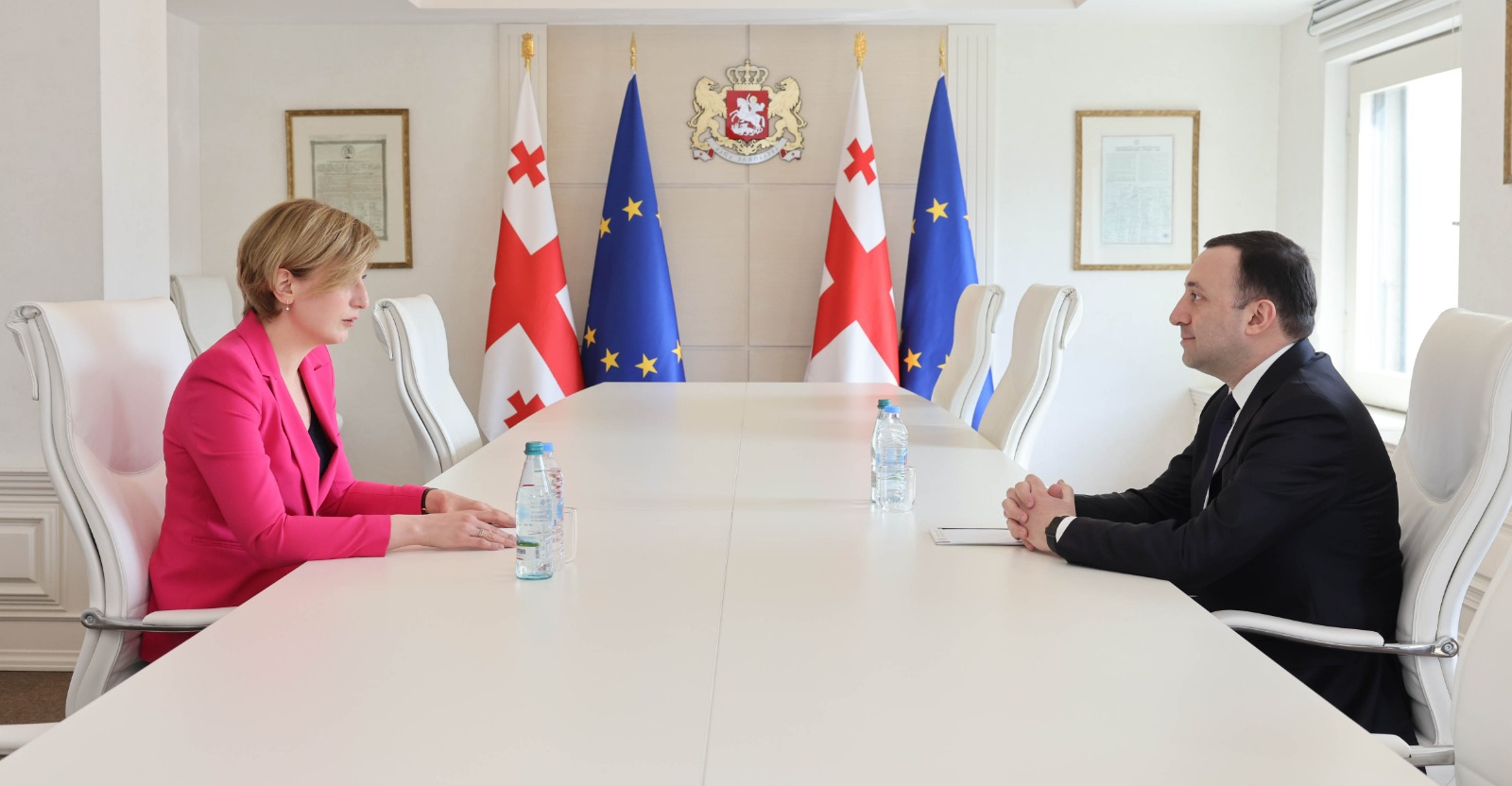 04debc5f-082c-4b51-af0a-1bce21ad2374