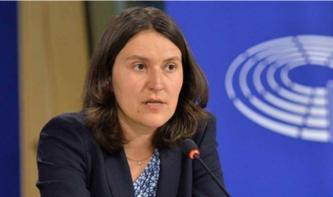 კეტი პირი