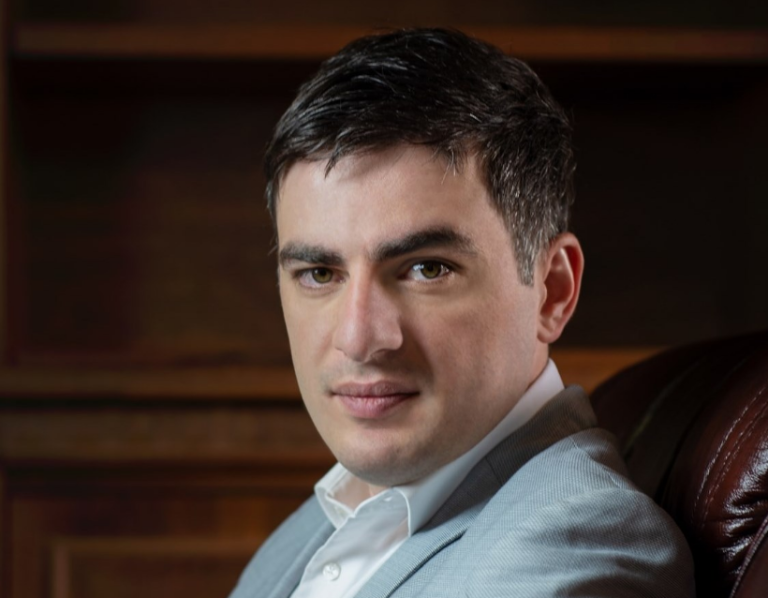 ვახტანგ ჭარაია