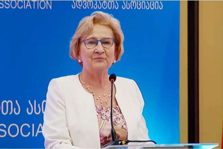 მარია სლაზაკი