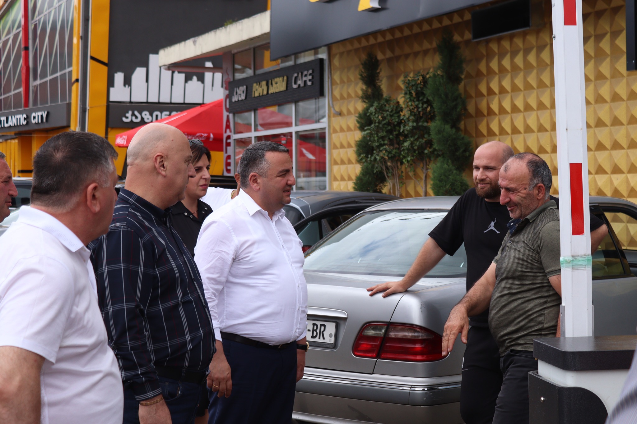 359155603_653975703451685_9178295718846566323_n