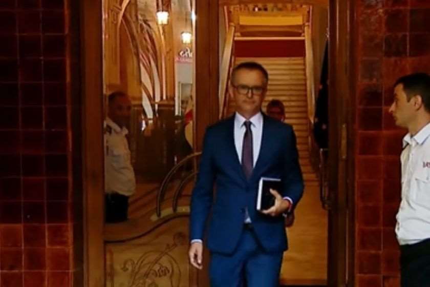 პოლონეთის ელჩუ