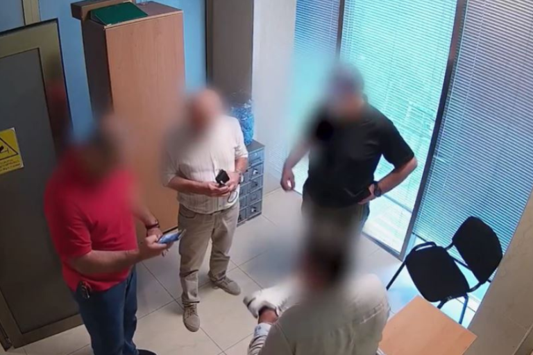 პოონელი ექიმი