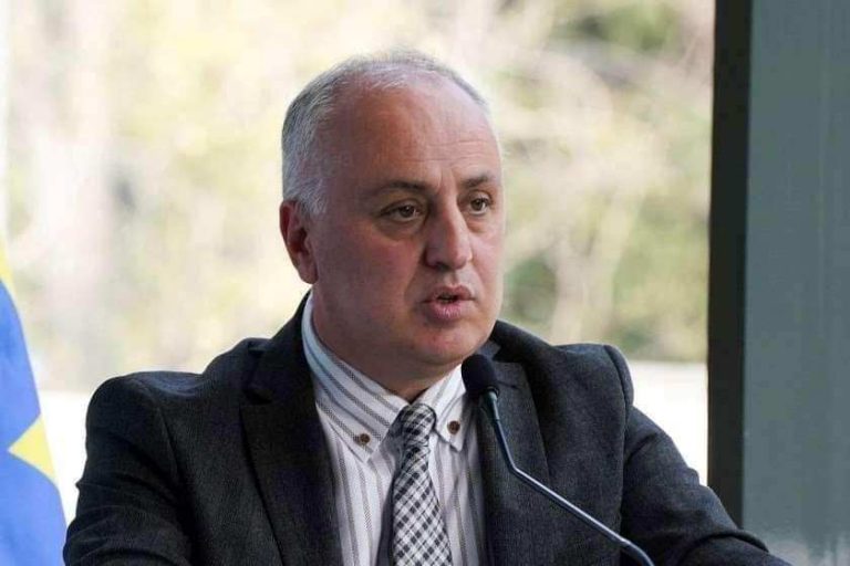 ხუნდაძეე