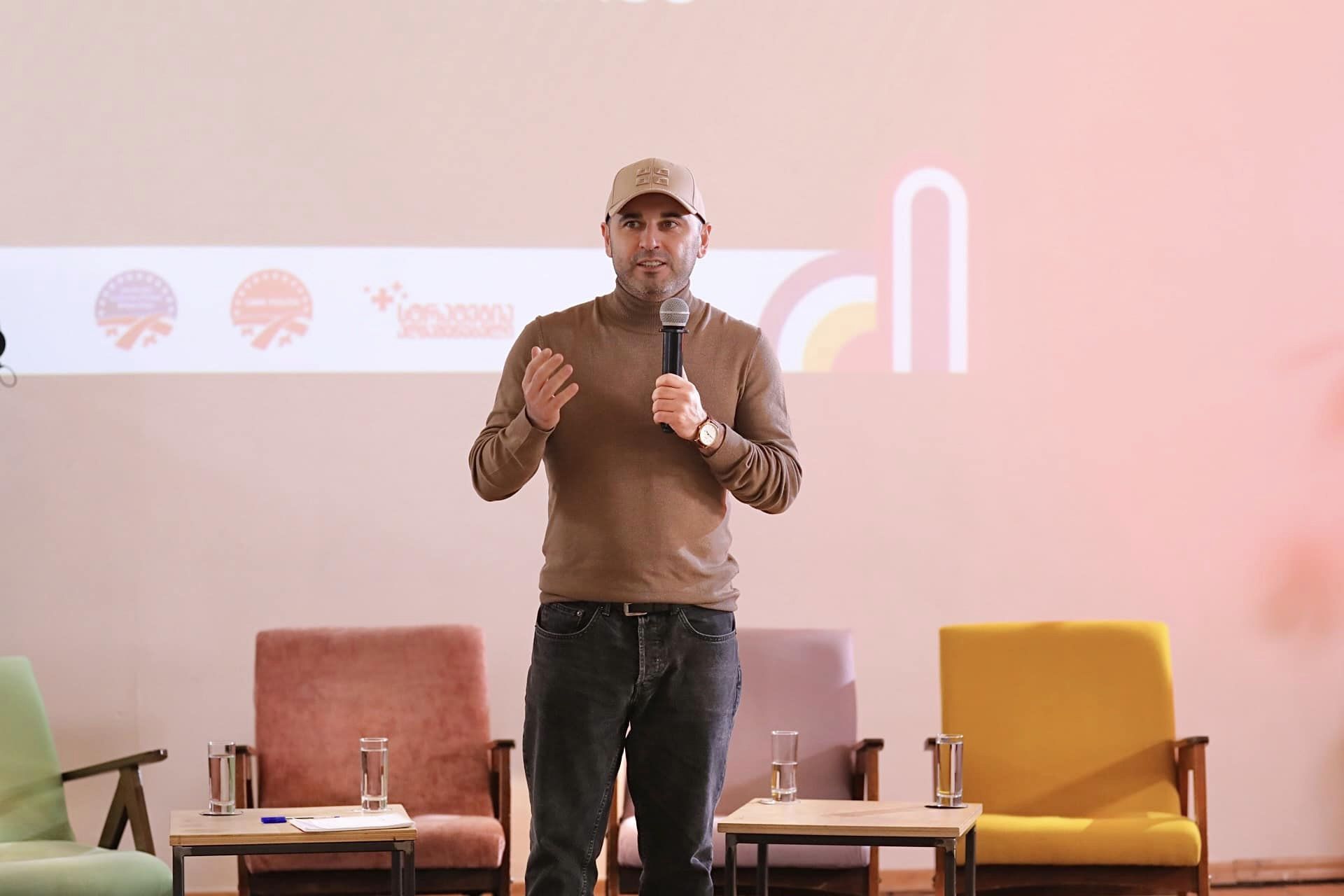 405384988_883166633178836_4161351695185487878_n