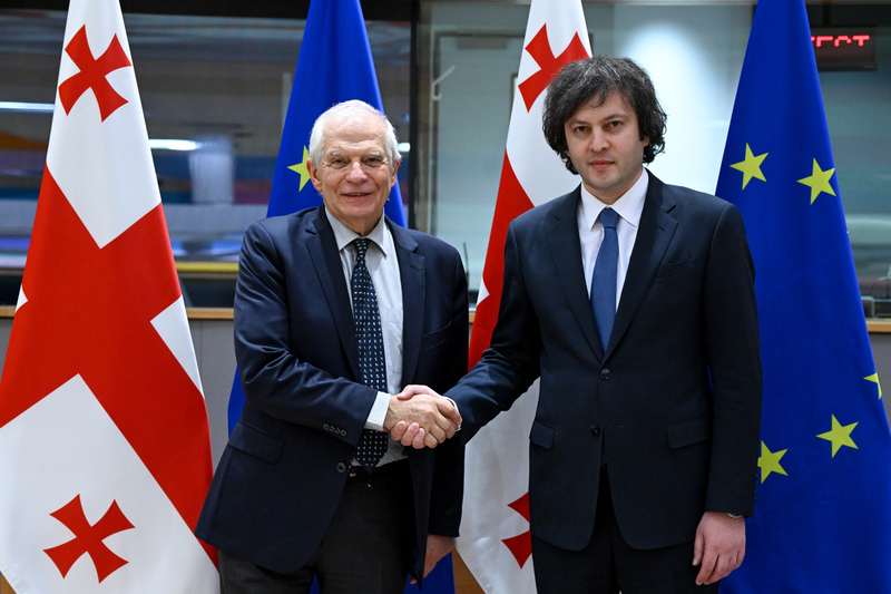 1708426657-9d7b1100-d56e-4af7-882b-b3d0ec3dbc89