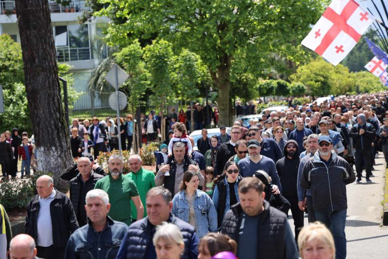 6ea20648-45e9-49d4-b938-88b6732f805d