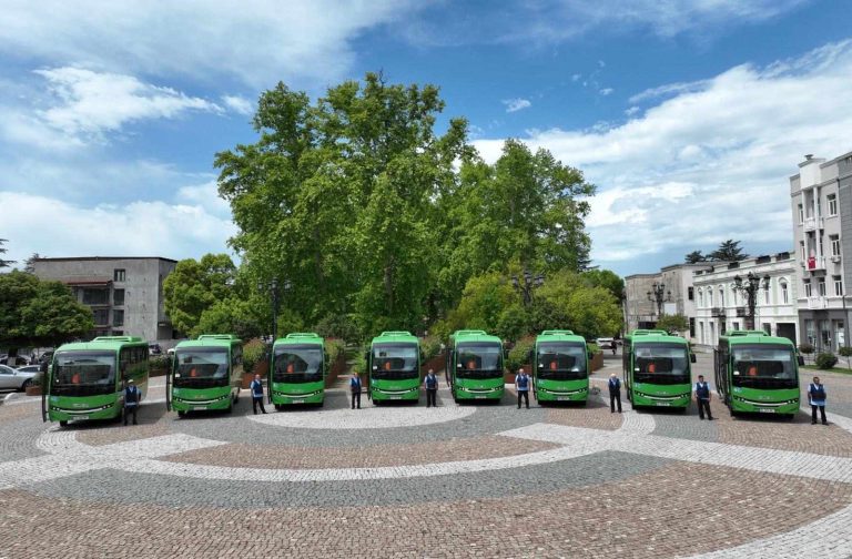 7708860e-15a9-49b8-a7a7-9614b6793e07