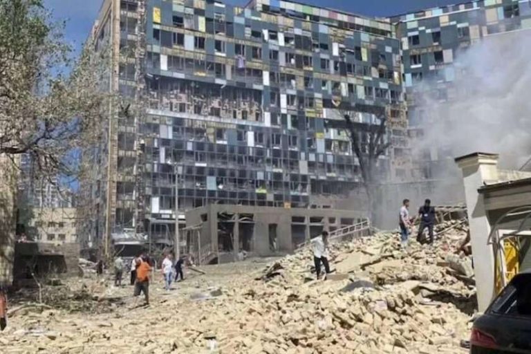 JPG edited with https://ezgif.com/resize