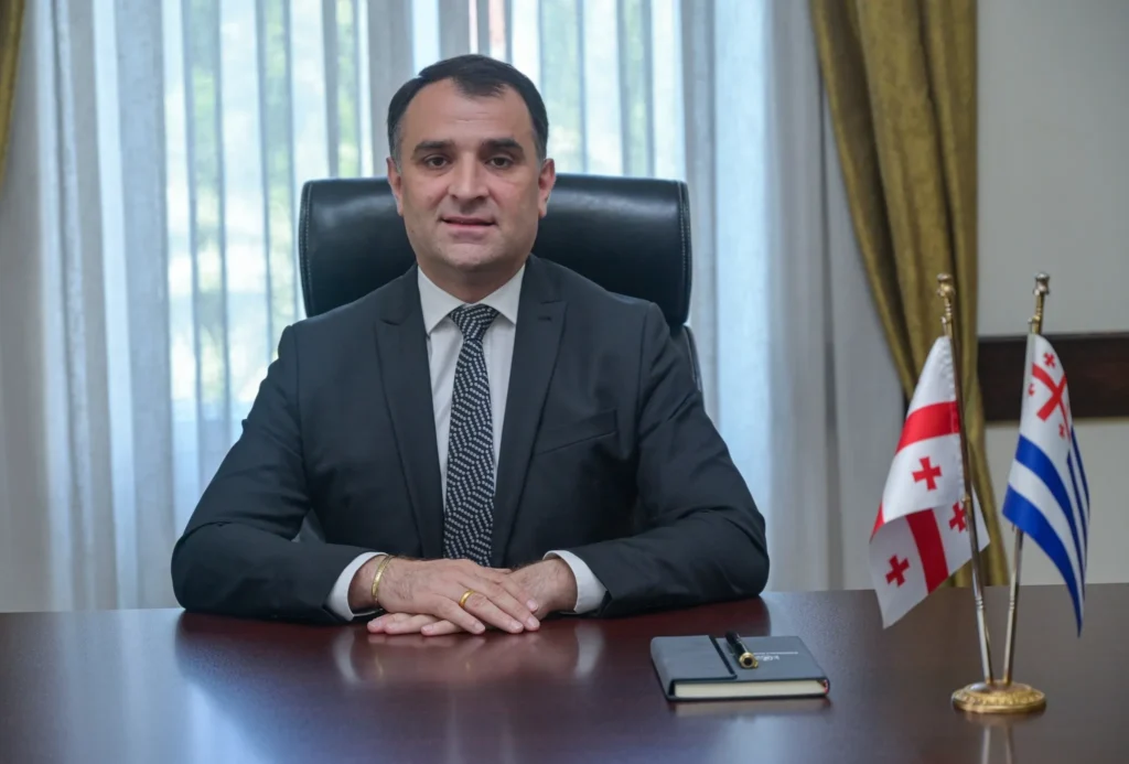 archil chikovani