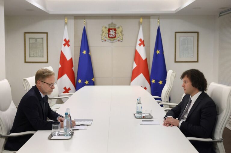 82587173-317e-4829-b174-e9d3198debcd