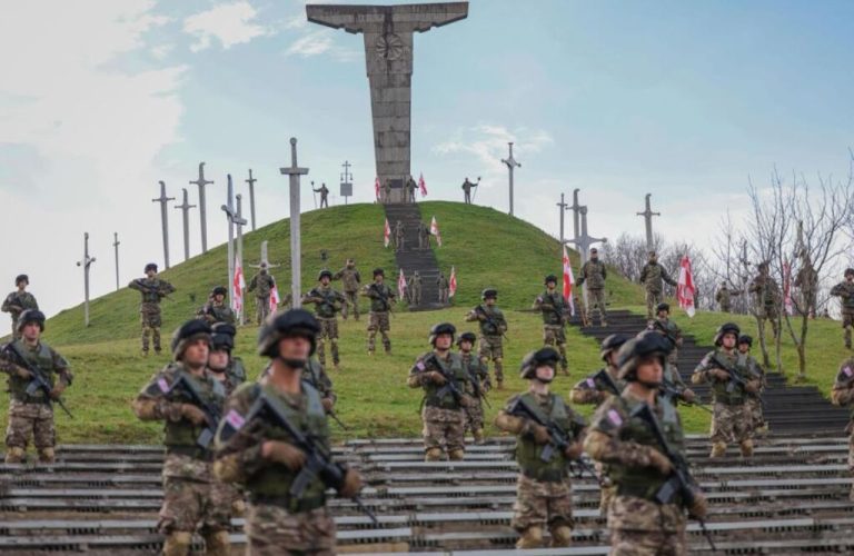 1761555521-235-1024x666