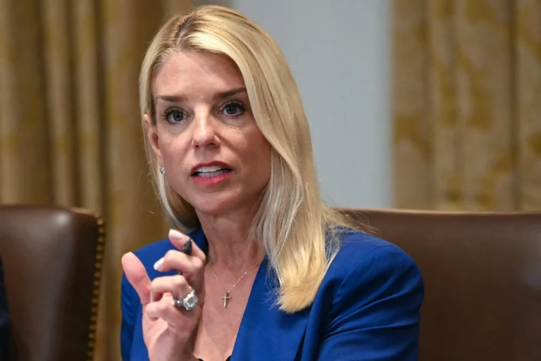 pam bondi1