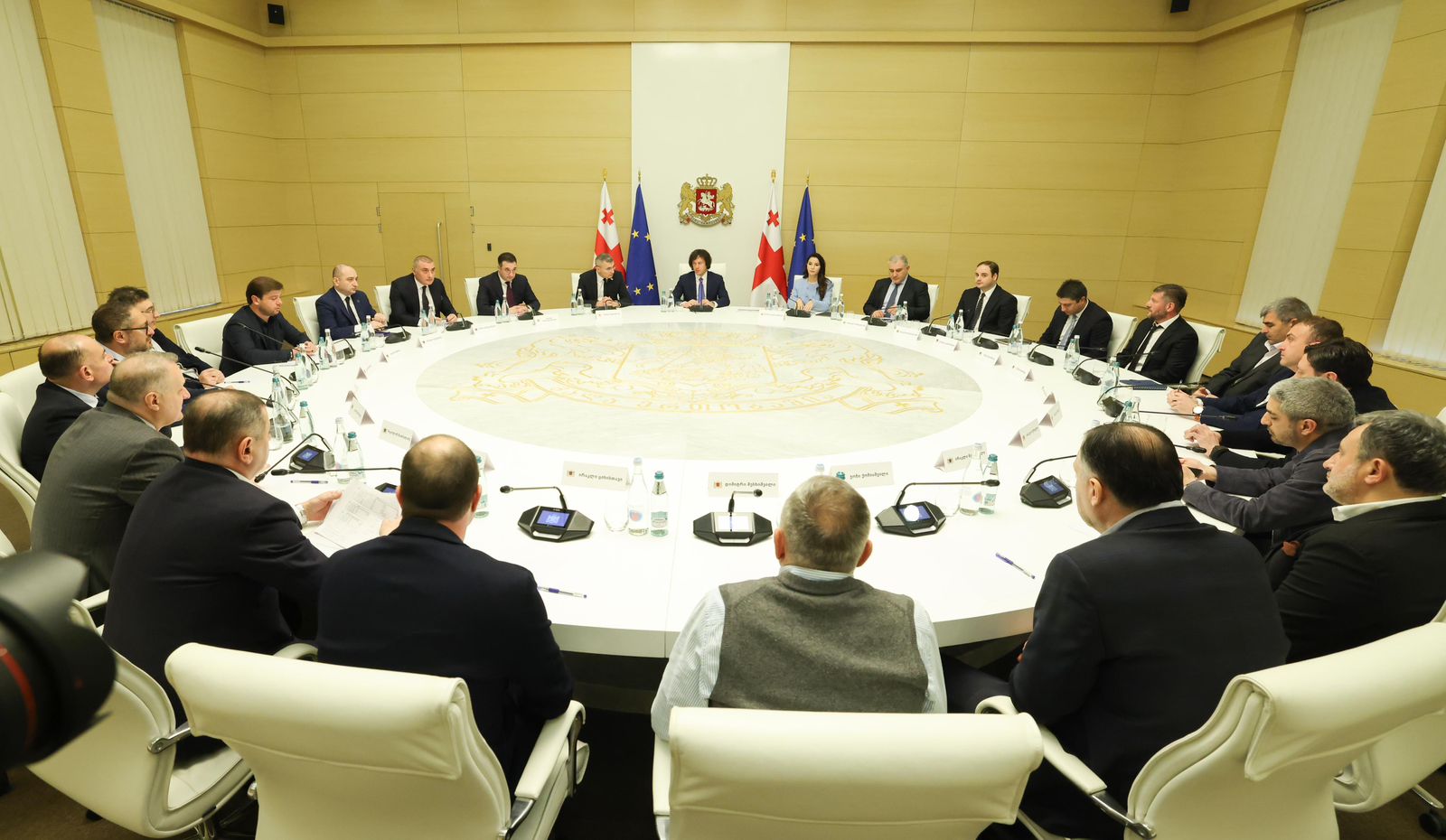 692a5d01-0a47-4f46-b7ea-75a554509387