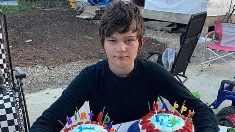 jesi-van-rutselaari_w_h