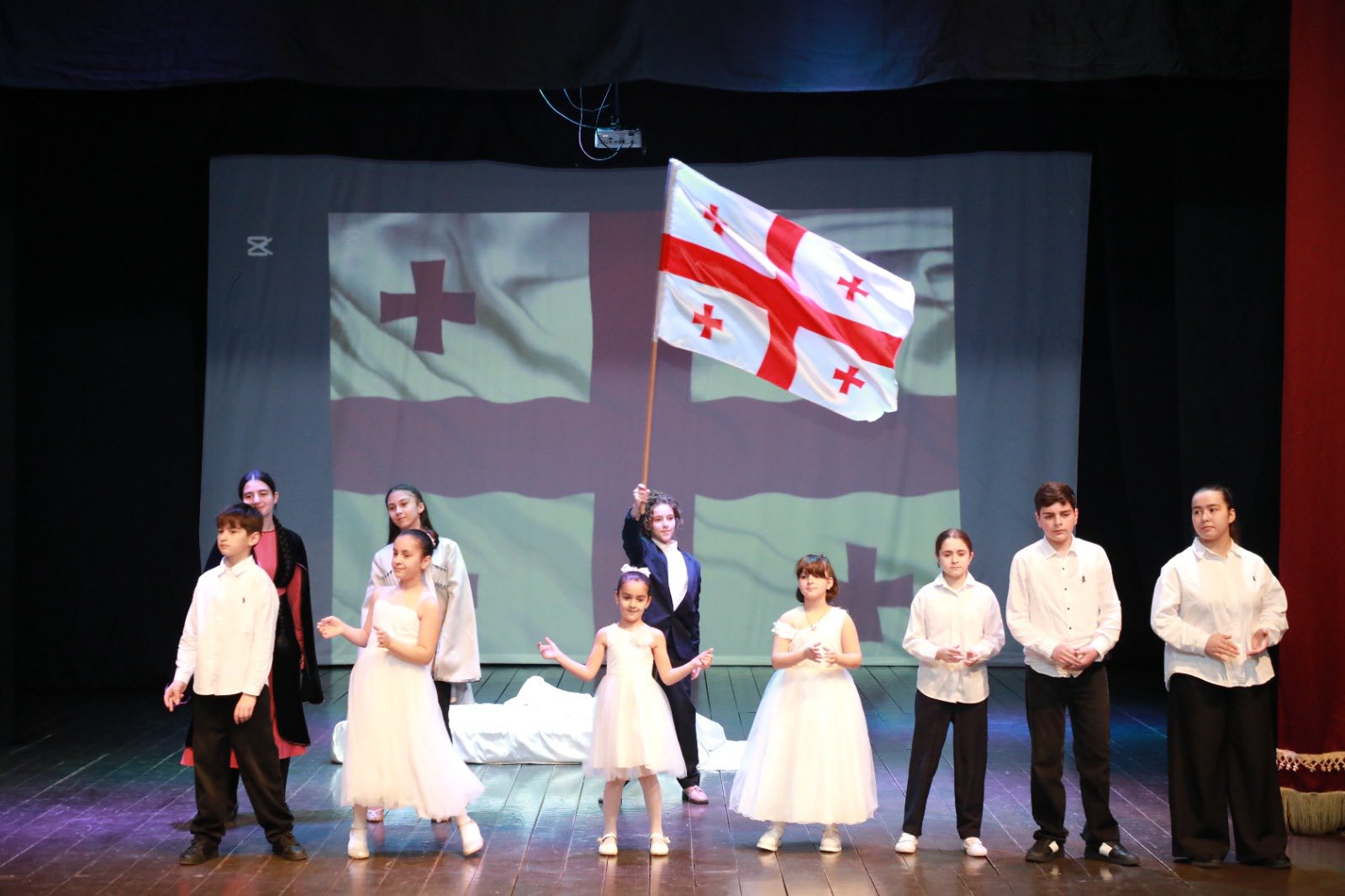 658341453_1326386526210596_1747885156654598132_n