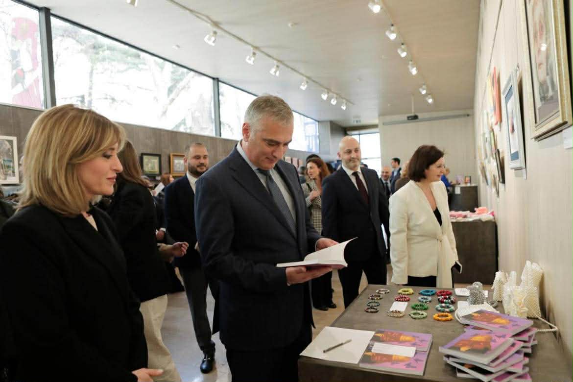 661885985_2417070152089402_6546252579260102506_n