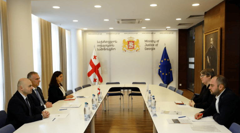იუსტიციის მინისტრი პაატა სალია საქართველოში ICRC-ის დელეგაციის ახალ ხელმძღვანელს ჯოანა ბარტონს შეხვდა